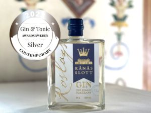 Rånäs Gin flaska med silveremblem från tävling